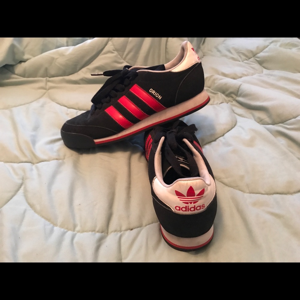 Women adidas size 7